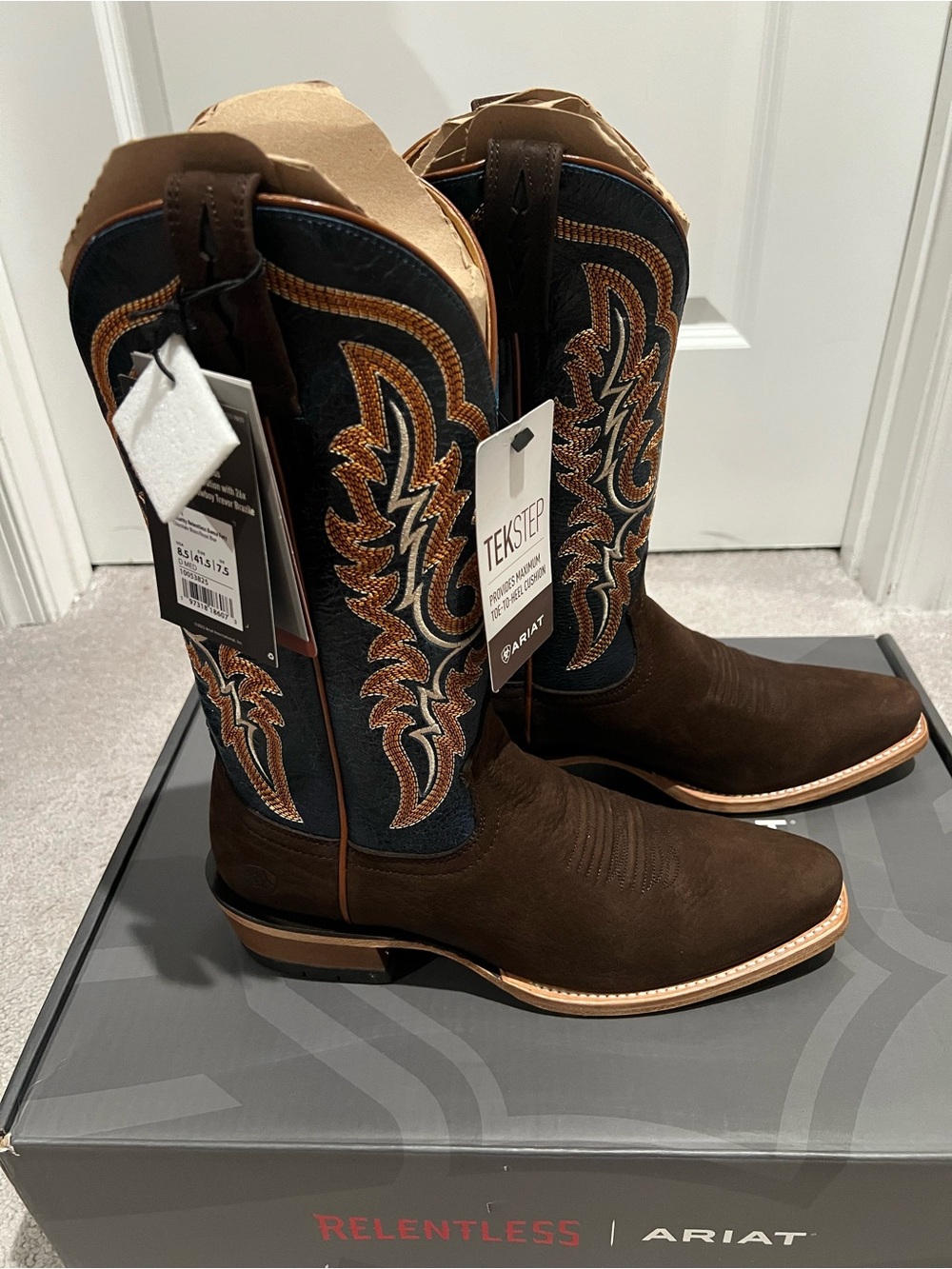 Ariat Futurity Relentless bama cowboy boots - Picture 2 of 7